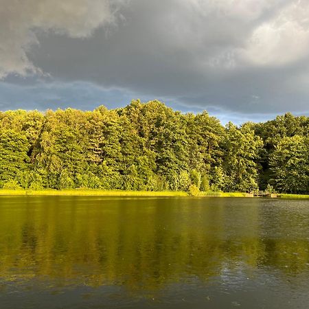 Tawerna Pod Kotwica Pokoje I Domy Wakacyjne Kadlub Wolny Екстериор снимка